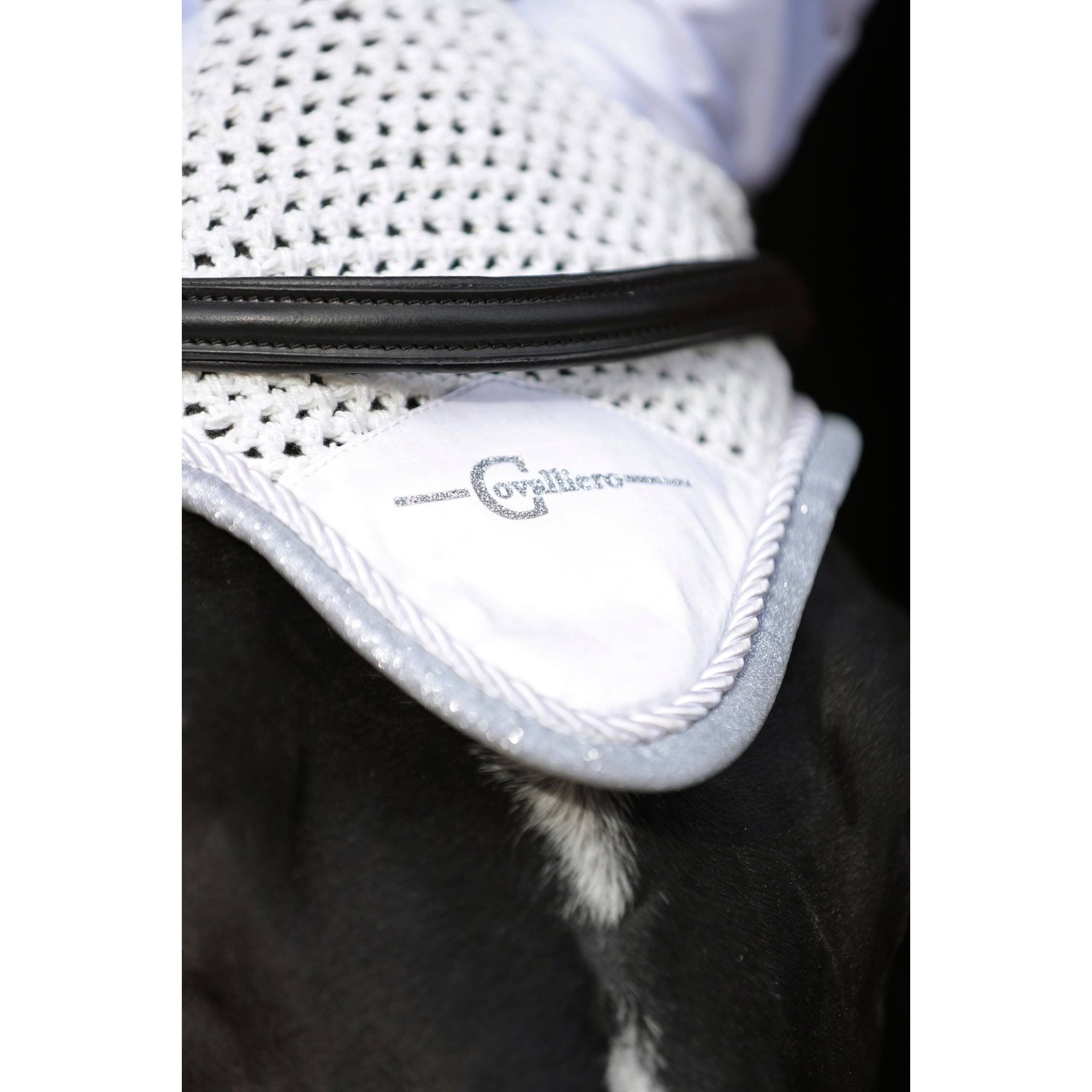 kerbl-3297775-g1 Covalliero Empara kõrvad, valge, Cob/Full – pilt 2